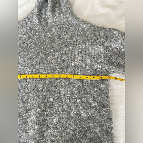 Soft Sweater - Picture 10 of 11